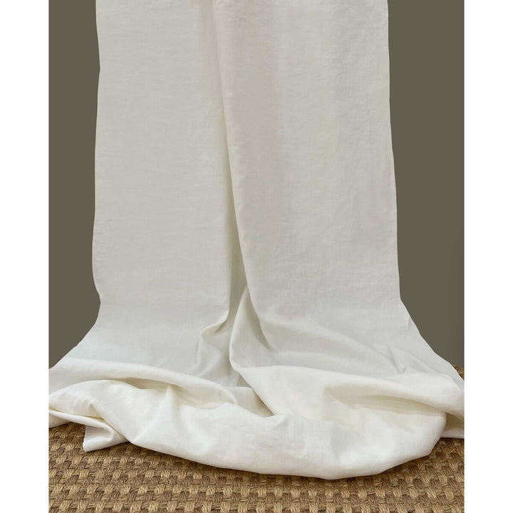 Gaston Y Daniela Drapery GDT5744.001.0 Drapery LINEN - 100% Turkiye </p><p>Repeat: H: , V: 27.5 21 - My Fabric Connection -