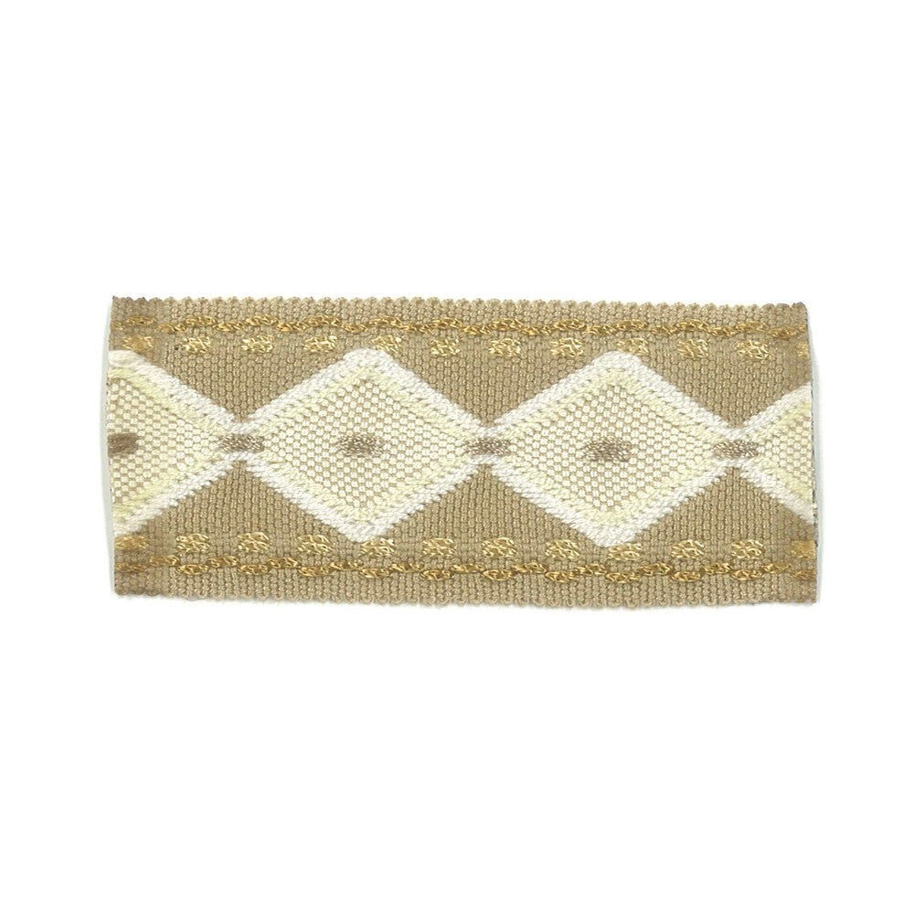 Halation 1 Taupe by Stout Trim Stout Trim Halation 1 TaupeTrim NEW WORLD TRIM VOLUME II CHINA </p><p>Repeat: H: 1.000, V: 0.000 1.5 in - Fabric Carolina -