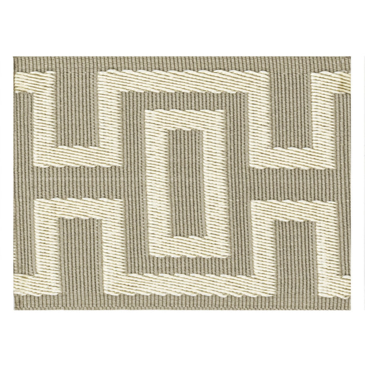Haviland 1 Sandstone by Stout Trim Stout Trim Haviland 1 SandstoneTrim VISIONS OF COLOR TRIM TURKEY </p><p>Repeat: H: 2.375, V: 0.000 3 in - Fabric Carolina -