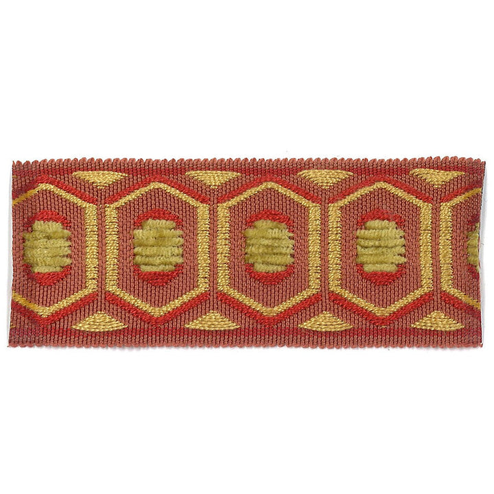 Honeycomb 2 Quartz by Stout Trim Stout Trim Honeycomb 2 QuartzTrim ACCENTS TAPES & BORDERS CHINA </p><p>Repeat: H: 0.875, V: 0.000 1.75 in - Fabric Carolina -