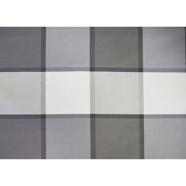 Piazza Plus Argento by Brunschwig & Fils Fabric Brunschwig & Fils Fabric Piazza Plus ArgentoFabric FESTIVAL SILK - 100% Thailand </p><p>Repeat: H: 7.25, V: 8 47 - Fabric Carolina -