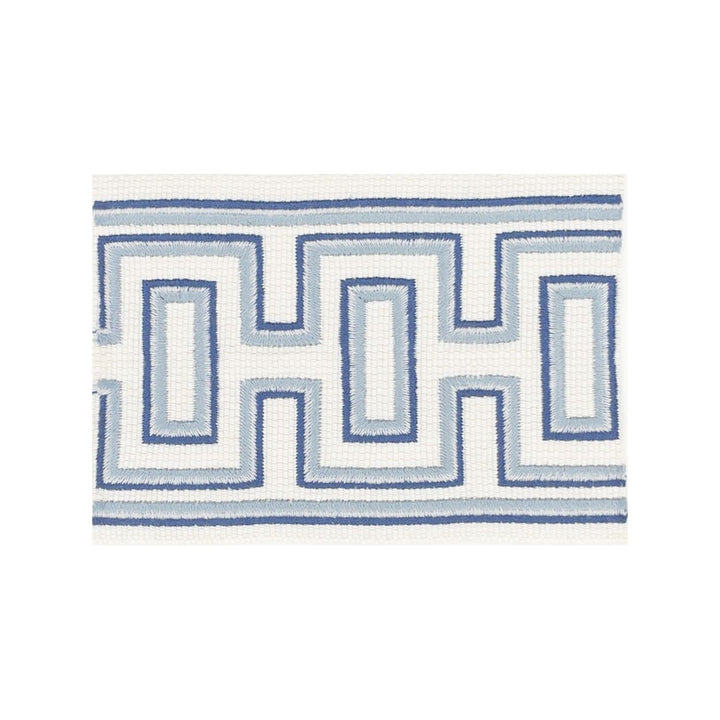 Lauderdale Tape 2 Denim by Stout Trim Stout Trim Lauderdale Tape 2 DenimTrim ALLURE TRIM 62%SVI 38%COT TURKEY </p><p>Repeat: H: 1.500, V: 0.000 2.75 in - Fabric Carolina -