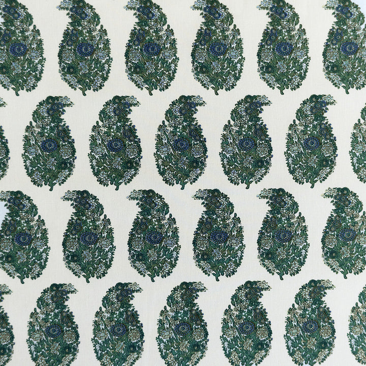 Tarsila Verde/Azul by Gaston Y Daniela Fabric Gaston Y Daniela Fabric Tarsila Verde/AzulFabric LORENZO CASTILLO V COTTON - 100% Spain </p><p>Repeat: H: 2.44, V: 6.88 55.11 - Fabric Carolina -