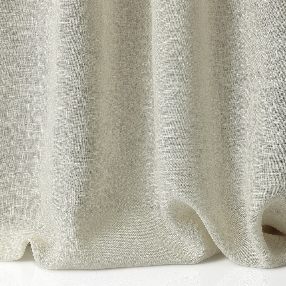 Lizzo Andros 16 by Kravet Design Fabric Kravet Design Fabric Lizzo Andros 16Fabric LIZZO POLYESTER - 55%;LINEN - 45% Spain </p><p>Repeat: H: 0, V: 0 128 - Fabric Carolina -