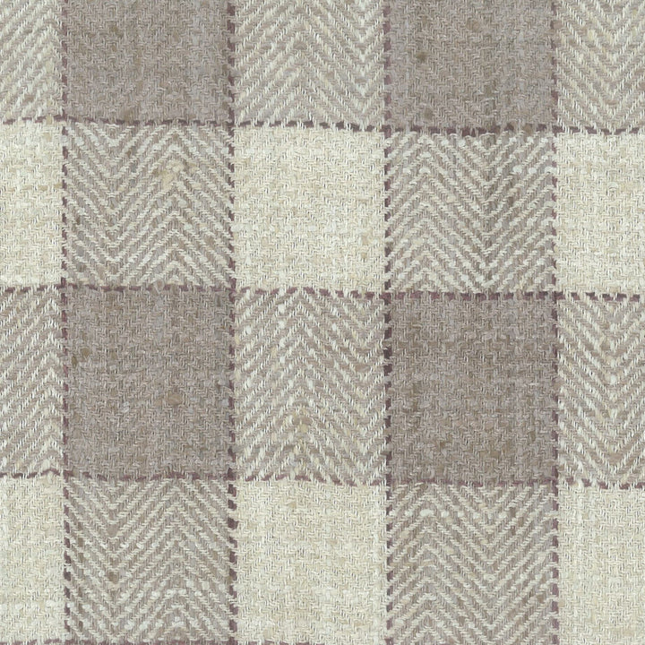 Maize 3 Stone by Stout Fabric Stout Fabric Maize 3 StoneFabric COMFORTABLE LIVING PLATINUM/SLATE INDIA </p><p>Repeat: H: 3.000, V: 3.375 55.25 in - Fabric Carolina -