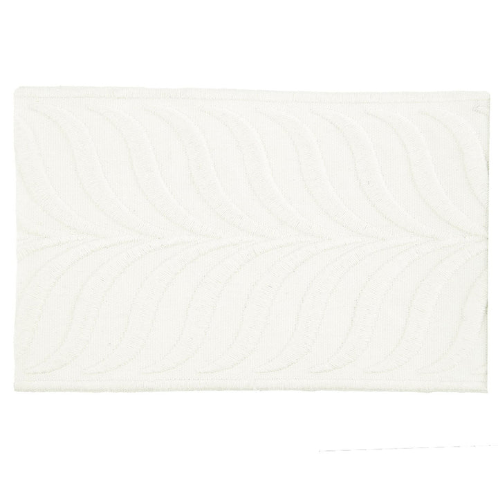 Martin 8 Eggshell by Stout Trim Stout Trim Martin 8 EggshellTrim DISTINCTION TAPES 100%POL CHINA </p><p>Repeat: H: 3.500, V: 0.625 3.5 in - Fabric Carolina -