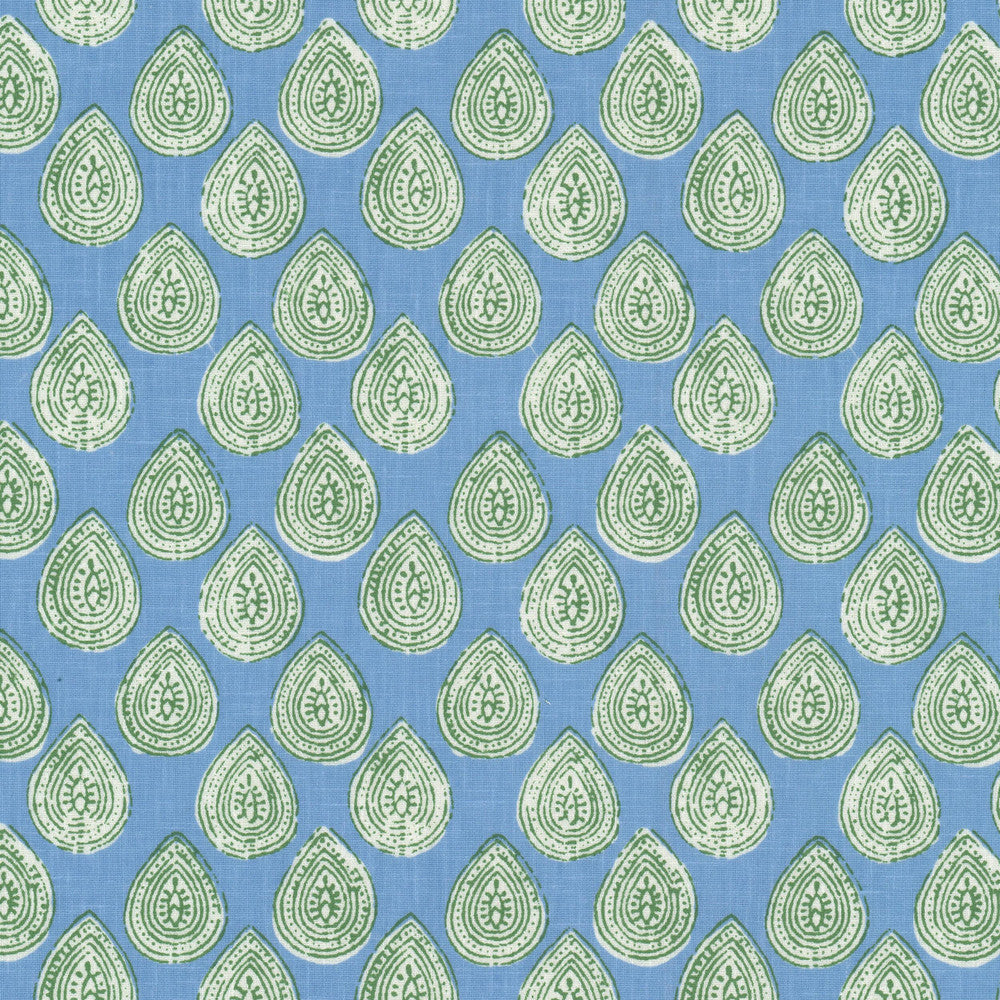 Myth 2 Chambray by Stout Fabric Stout Fabric Myth 2 ChambrayFabric RAINBOW LIBRARY HAZE/SKY 68%POL 32%COT INDIA </p><p>Repeat: H: 3.875, V: 4.875 54 in - Fabric Carolina -