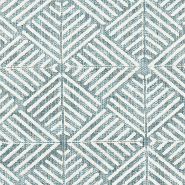 Negroni 3 Blue/White by Aoc Designer Fabric COMFORTABLE LIVING BREEZE/INDIGO 42%POL 20%COT 19%SVI 19%LIN %VEMB INDIA MARTINDALE WEAR TEST (20 000 CIRCULAR RUBS) Horizontal: 3.375 and Vertical: 3.125 51 in - Swanky Fabrics -