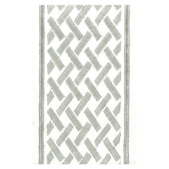 Nova 4 Silver by Stout Trim Stout Trim Nova 4 SilverTrim ILLUMINATION TRIM 100%COT 100%SVT INDIA </p><p>Repeat: H: 1.000, V: 0.000 4 in - Fabric Carolina -