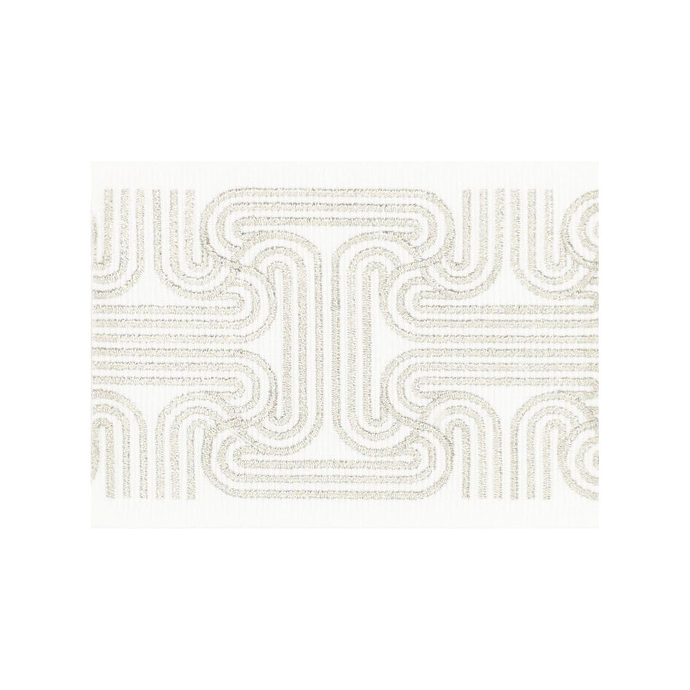 Open Tape 1 Silver by Stout Trim Stout Trim Open Tape 1 SilverTrim ALLURE TRIM 61%SVI 37%MTL 2%POL CHINA </p><p>Repeat: H: 2.875, V: 0.000 3 in - Fabric Carolina -