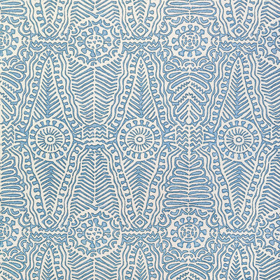 P2020112.5.0 by Lee Jofa Wallcovering Lee Jofa Wallcovering P2020112.5.0Wallcovering AVONDALE WALLPAPER WOOD PULP - 45%;BINDER - 20%;MINERAL FILLERS - 20%;POLYESTER - 15% United States </p><p>Repeat: H: 13.5, V: 13.75 27 - Fabric Carolina -