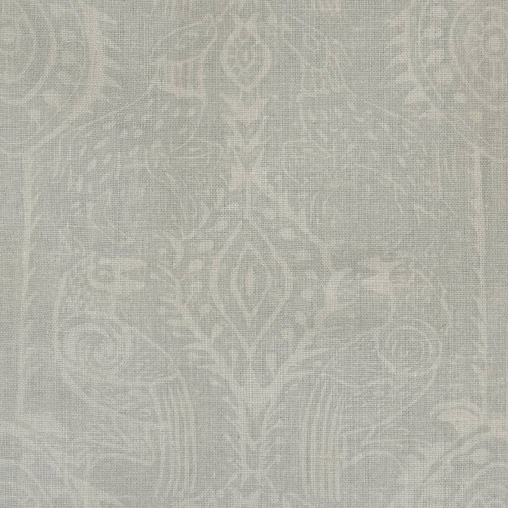 Beasties Grey by Lee Jofa Wallcovering Lee Jofa Wallcovering Beasties GreyWallcovering BLITHFIELD PAPER - 100% United Kingdom </p><p>Repeat: H: 10.5, V: 10.75 52.75 - Fabric Carolina -