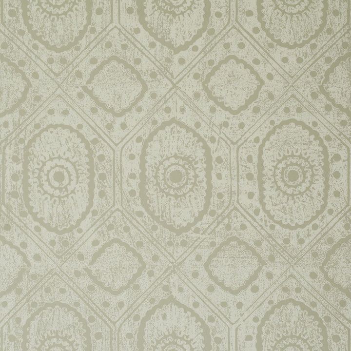 Diamond Wp French Grey by Lee Jofa Wallcovering Lee Jofa Wallcovering Diamond Wp French GreyWallcovering BLITHFIELD PAPER - 100% United Kingdom </p><p>Repeat: H: 20.5, V: 21 20.5 - Fabric Carolina -