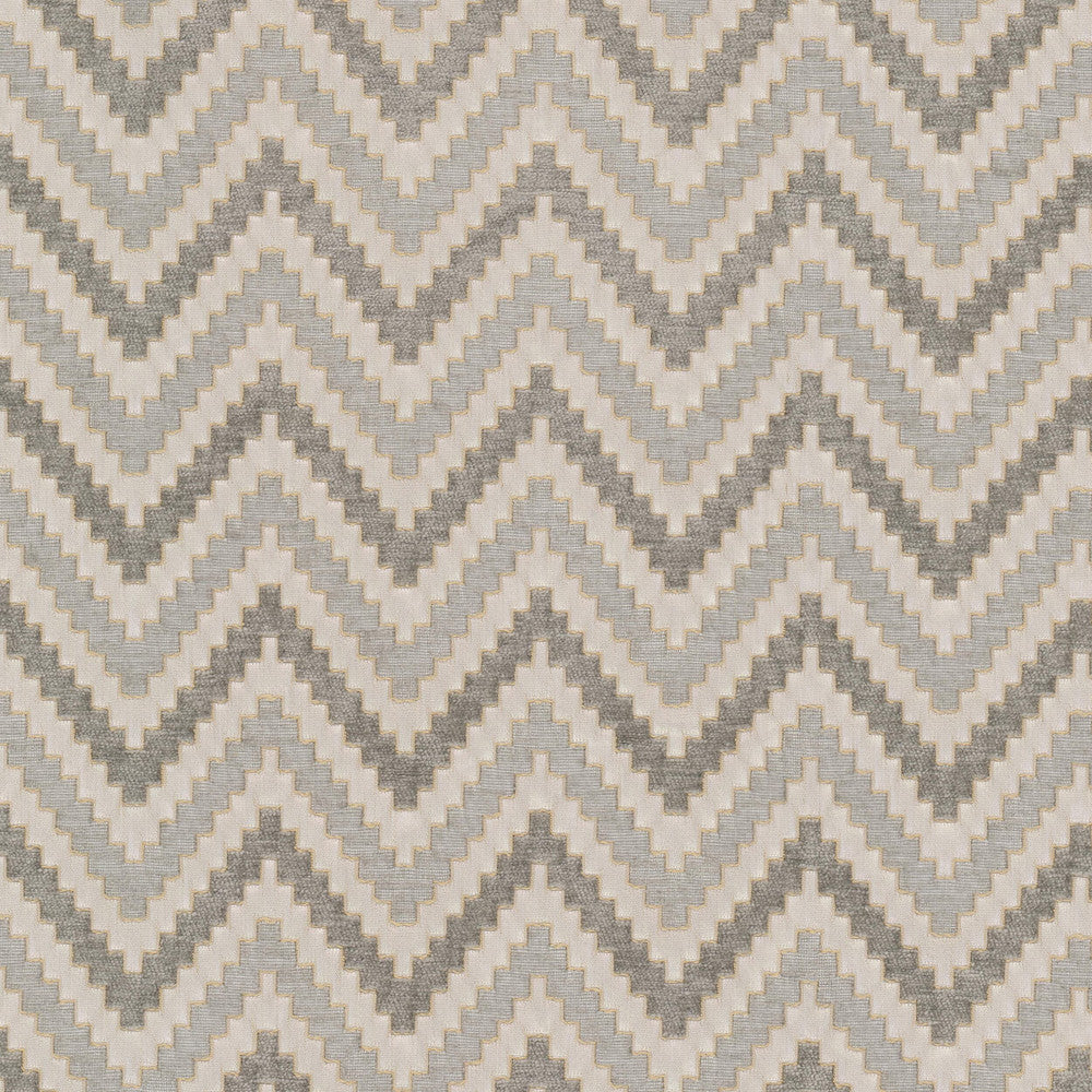 Putnam 3 Flint by Stout Fabric Stout Fabric Putnam 3 FlintFabric RAINBOW LIBRARY ALMOND/GRANITE 54%SVI 30%POL 16%COT INDIA </p><p>Repeat: H: 3.000, V: 2.500 54 in - Fabric Carolina -