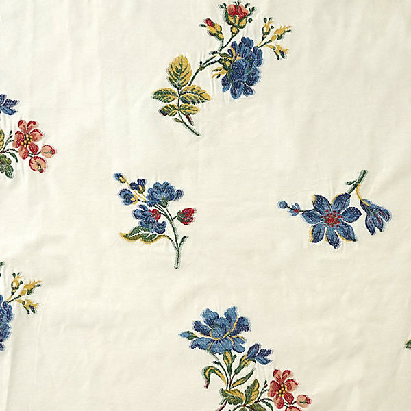 Nocturne/Ivory 3438-001 by Old World Weavers Designer Fabric SCALAMANDRE WAREHOUSE 52% ACRYLIC 48% COTTON ITALY MEDIUM DUTY Horizontal: 30" and Vertical: 55" - Swanky Fabrics -