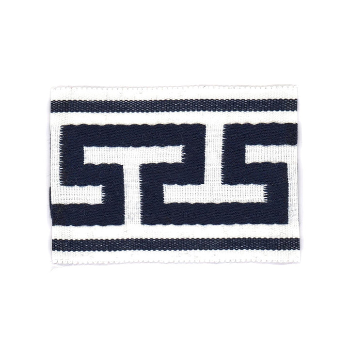 Railroad Tape 7 Navy by Stout Trim Stout Trim Railroad Tape 7 NavyTrim BEACH GROVE TRIM 100%SDA CHINA </p><p>Repeat: H: 2.500, V: 0.000 2.75 in - Fabric Carolina -