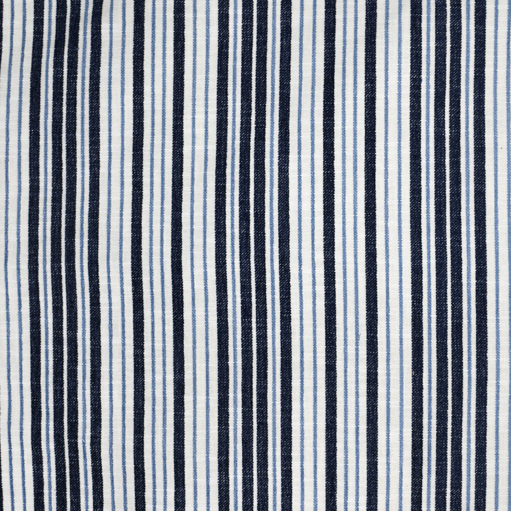 S3780 Fountain by Greenhouse Designer Fabric 62.54% Polyester, 16.64% Rayon, 13.05% Polyester, 7.77% Cotton USA 63,000 </p><p>Repeat: .125" H, 10.25" V 57" - Swanky Fabrics -