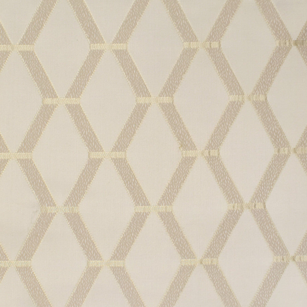 S3883 Pearl by Greenhouse Designer Fabric 52% Cotton, 48% Polyester India 65,000 </p><p>Repeat: 3.13" H, 3.75" V 56" - Swanky Fabrics -