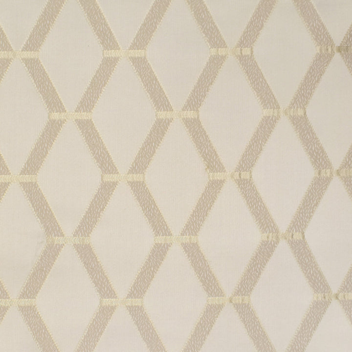 S3883 Pearl by Greenhouse Designer Fabric 52% Cotton, 48% Polyester India 65,000 </p><p>Repeat: 3.13" H, 3.75" V 56" - Swanky Fabrics -