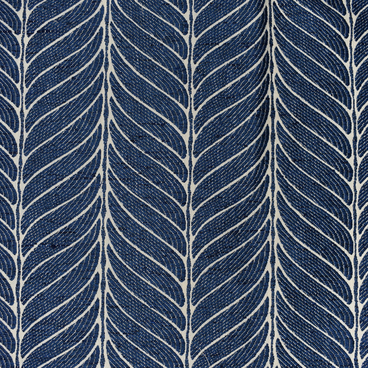 S4020 Denim by Greenhouse Designer Fabric 66% Polyester, 34% Cotton India 50,000 double rubs </p><p>Repeat: 7" H, 6.25" V 54" - Swanky Fabrics -