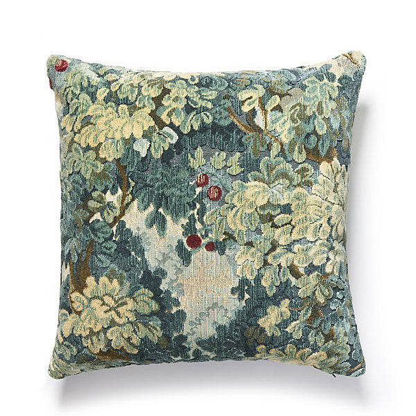 Marly Pillow/Blues Sc 0003Marlypill by The House of Scalamandre
 Designer Pillow  72% LINEN 18% COTTON 10% VISCOSE USA MEDIUM DUTY Horizontal:  and Vertical:    - Swanky Fabrics -