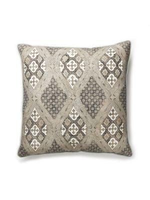 Farrah Print Pillow 22 X 22 - Truffle SCFARRPILL0004 by Scalamandre Designer Pillows PACIFICA 53% LINEN 35% COTTON 12% NYLON U.S.A. MEDIUM DUTY Horizontal: 11" and Vertical: 13.75" 0 - Swanky Fabrics -