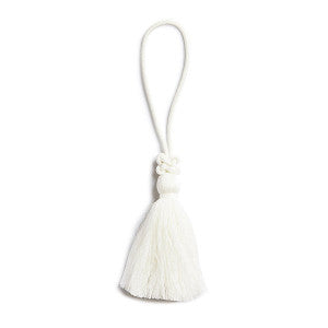 Beach Tassel/Whelk Sc 0001Kt1100 by Scalamandre
 Designer Trim