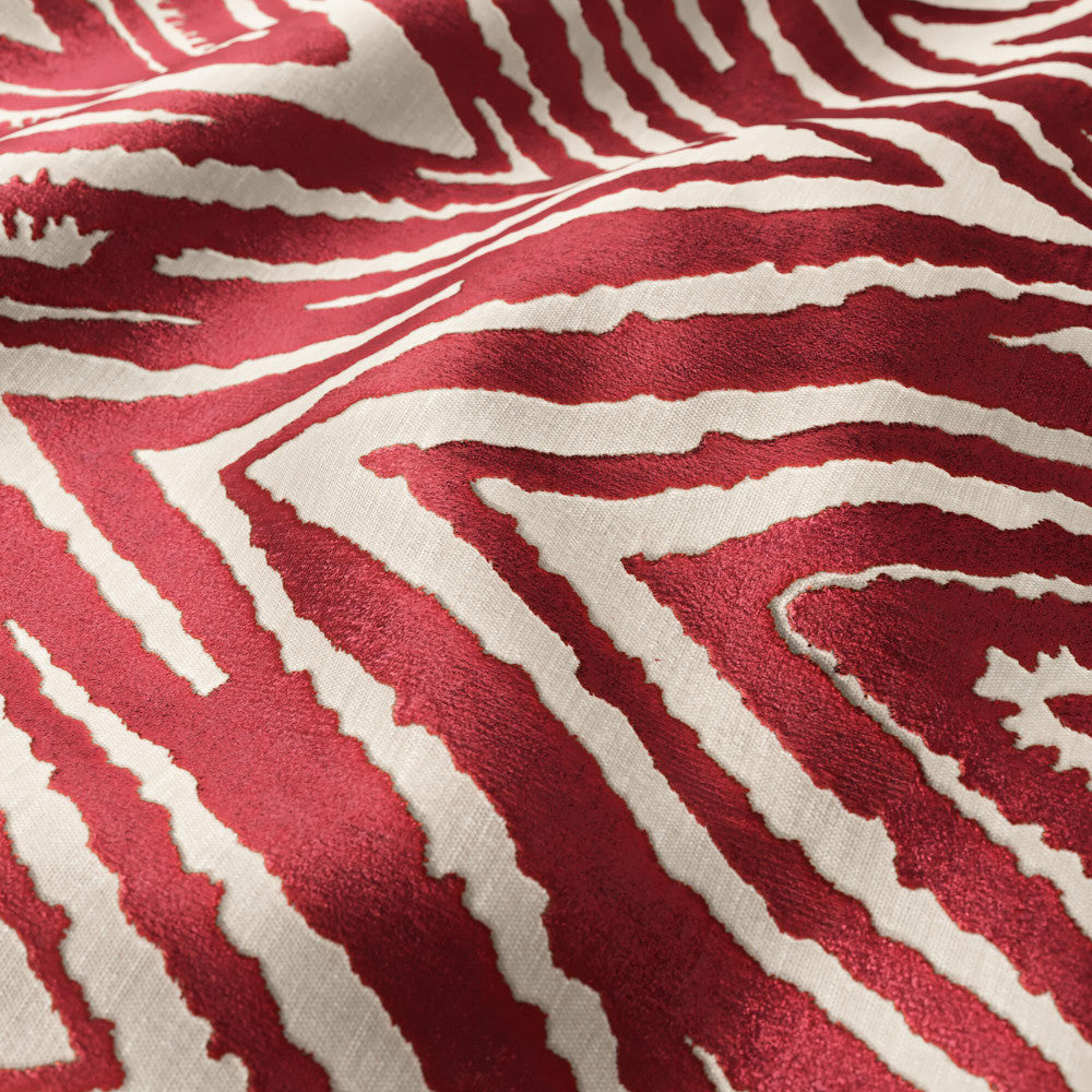 Sideshow 47J9181 by JF Designer Fabric CAROUSEL 41% Polyester, 41% Viscose, 18% Cotton India 100000 H: 14.5, V: 18.125 56 - Swanky Fabrics -