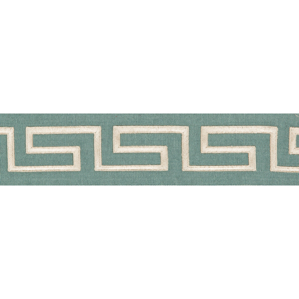 Keystone Border Jade by Kravet Couture Trim Kravet Couture Trim Keystone Border JadeTrim BRAIDS BANDS & BORDERS COTTON - 91%;RAYON - 9% India </p><p>Repeat: H: , V: 1.95 - Fabric Carolina -