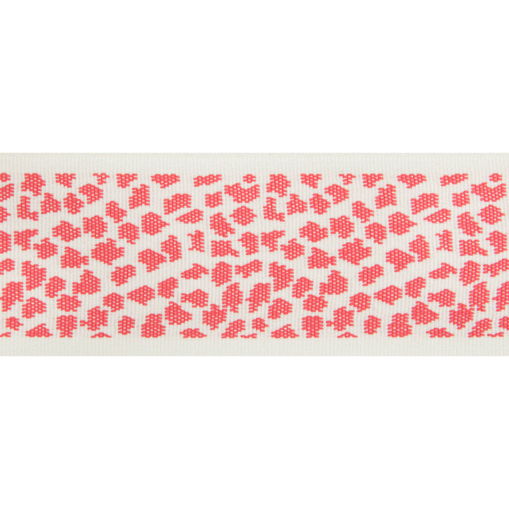 Laborie Tape Pink by Brunschwig & Fils Trim Brunschwig & Fils Trim Laborie Tape PinkTrim EN VACANCES POLYOLEFIN - 100% United Kingdom </p><p>Repeat: H: 0, V: 2.5 2.06 - Fabric Carolina -