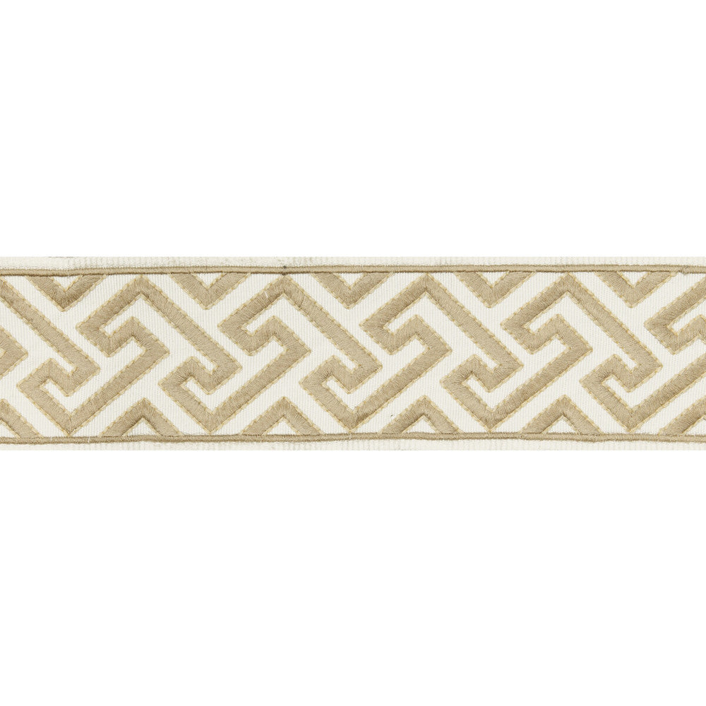 Sanchi Tape Beige by Brunschwig & Fils Trim Brunschwig & Fils Trim Sanchi Tape BeigeTrim TREILLIS PASSEMENTERIE POLYESTER - 100% India </p><p>Repeat: H: 2.37, V: 1.77 2.37 - Fabric Carolina -
