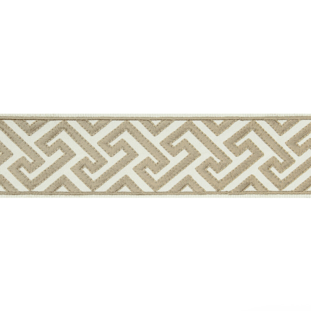 Sanchi Tape Wheat by Brunschwig & Fils Trim Brunschwig & Fils Trim Sanchi Tape WheatTrim TREILLIS PASSEMENTERIE POLYESTER - 100% India </p><p>Repeat: H: 2.37, V: 1.77 2.37 - Fabric Carolina -