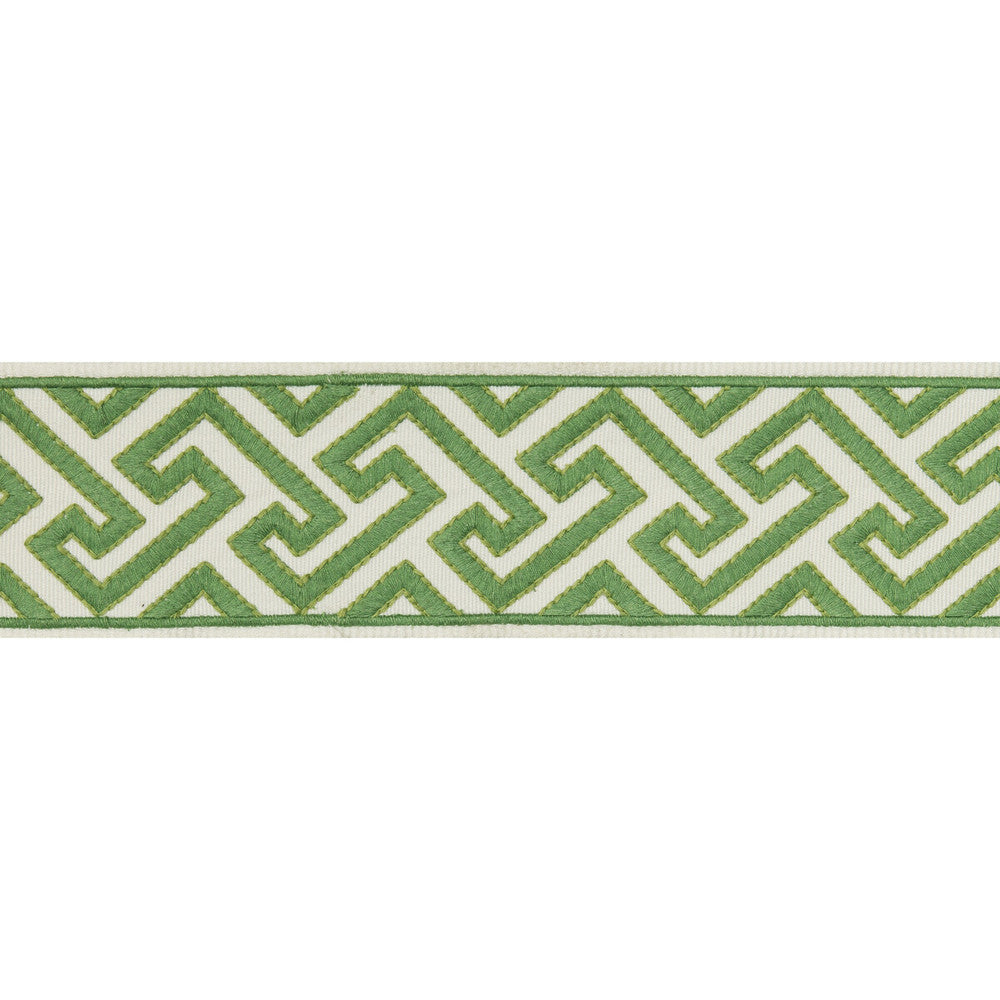 Sanchi Tape Kiwi by Brunschwig & Fils Trim Brunschwig & Fils Trim Sanchi Tape KiwiTrim TREILLIS PASSEMENTERIE POLYESTER - 100% India </p><p>Repeat: H: 2.37, V: 1.77 2.37 - Fabric Carolina -