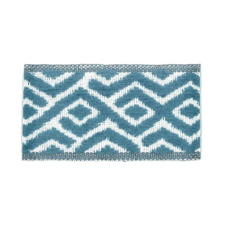 Taft 5 Porcelain by Stout Trim Stout Trim Taft 5 PorcelainTrim NEW WORLD TRIM VOLUME II ITALY </p><p>Repeat: H: 1.000, V: 0.000 1.88 in - Fabric Carolina -