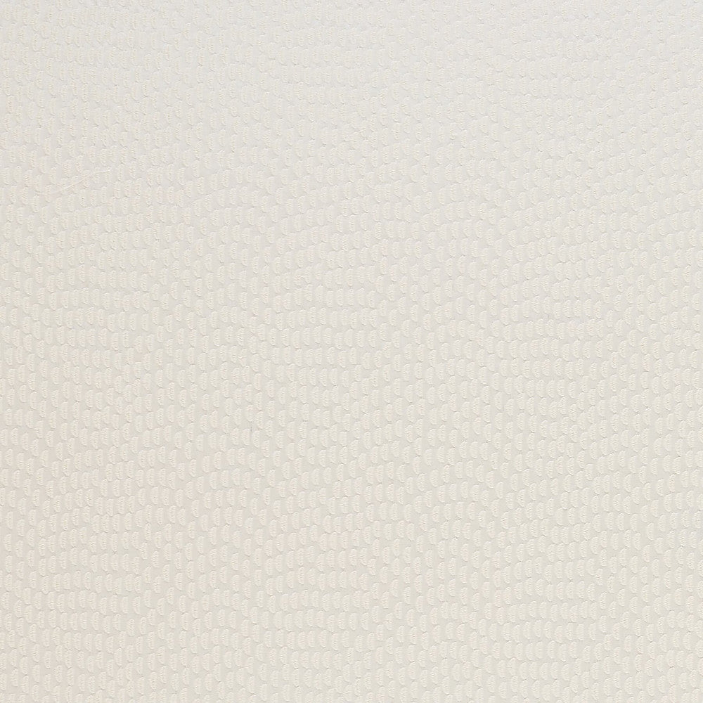 Tamarac 8 Eggshell by Marcus William Fabric Marcus William Fabric Tamarac 8 EggshellFabric KAI/MARCUS WILLIAM ARAVALLI INDIA </p><p>Repeat: H: 6.500, V: 6.625 54 in - Fabric Carolina -