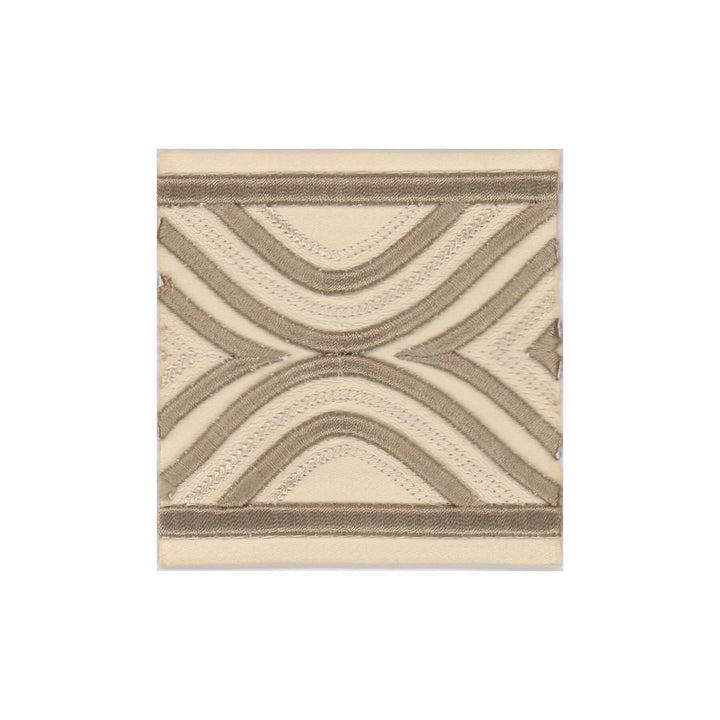 Tonkin Tape 1 Putty by Marcus William Trim Marcus William Trim Tonkin Tape 1 PuttyTrim PERSUASIONS TRIM 100%COT %BEMB INDIA </p><p>Repeat: H: 5.000, V: 0.000 3.25 in - Fabric Carolina -
