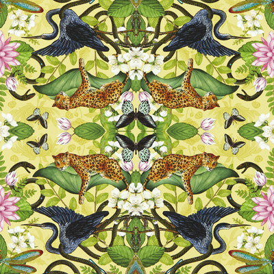 W0136/01.CAC.0 by Clarke And Clarke Wallcovering Clarke And Clarke Wallcovering W0136/01.CAC.0Wallcovering CLARKE & CLARKE BOTANICAL WONDERS WALLPAPER NON WOVEN - 100% United Kingdom </p><p>Repeat: H: 0, V: 25.2 20.5 - Fabric Carolina -