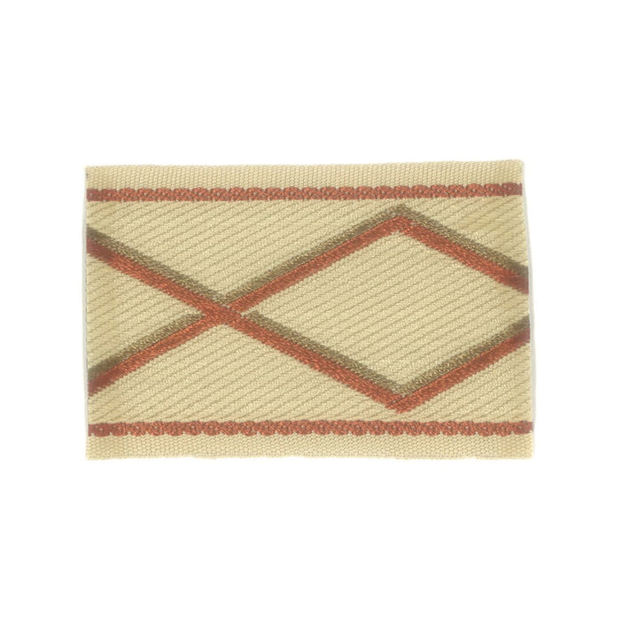 Yakima 1 Autumn by Stout Trim Stout Trim Yakima 1 AutumnTrim METROPOLITAN TRIM 52%SVI 48%POL CHINA </p><p>Repeat: H: 2.750, V: 0.000 2.25 in - Fabric Carolina -