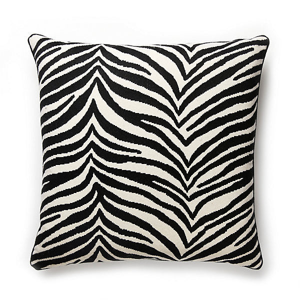 Singita Pillow/Black & White by Scalamandre Pillow Scalamandre Pillow Singita Pillow/Black & WhitePillow 100% WOOL USA </p><p>Repeat: H: 15", V: 17.5" 52.5" - Fabric Carolina -