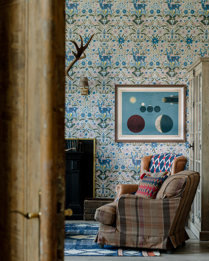 Der König Light Blue wallpaper by Mind the Gap (WP20706), view 3
