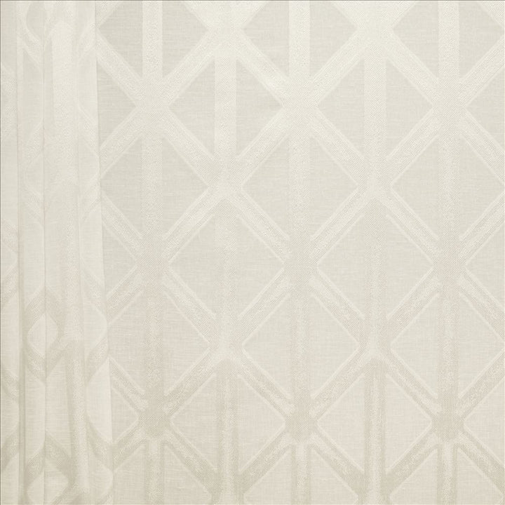 Frankie Snow by Kasmir Designer Fabric See sample 100% Polyester
 TURKEY Not Tested </p><p>Repeat: Horizontal: 7 5/8 inches and Vertical: 7 6/8 inches 118 - Swanky Fabrics -