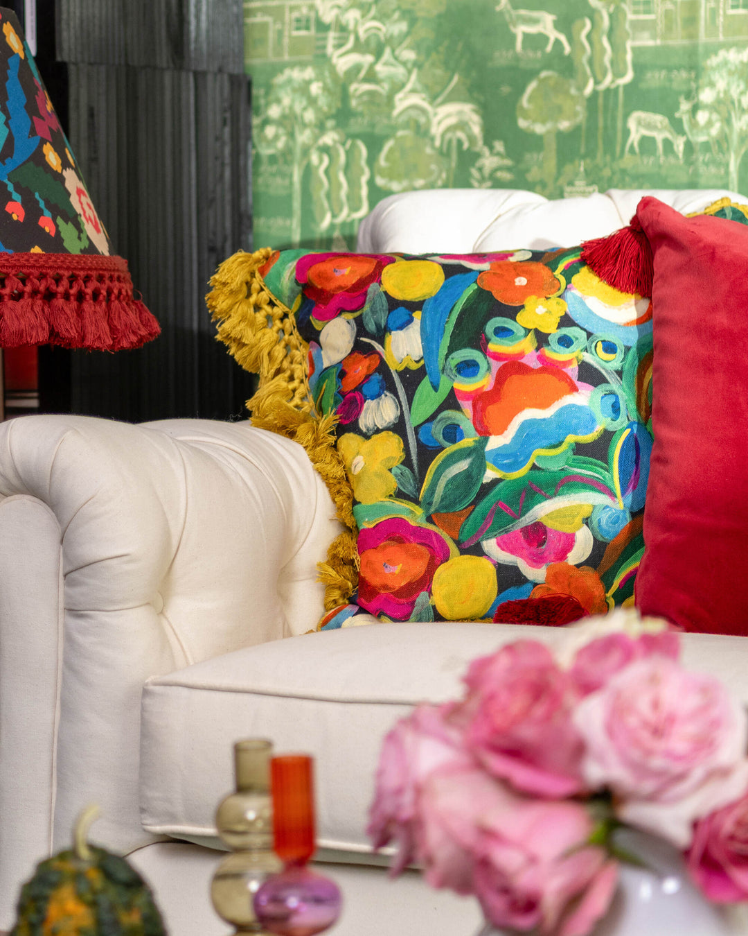 QUEEN'S GARDEN cushion (LC40272) by Mind The Gap | LC40272 | TRANSYLVANIAN RHAPSODY | 50 x 50 cm / 20 x 20 in | Black, Blue, White, Green, Yellow, Pink, Orange | Fringes all around | Duck feather | 100% Linen | Fabric Carolina | https://www.fabriccarolina.com/