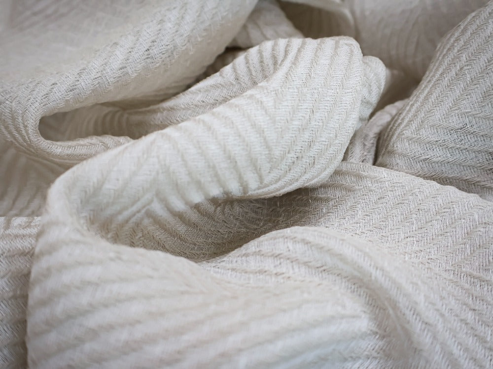 Rhythm Snow by Heritage Fabric - 100% Polyester - Turkey - V: 3  H: 3 - 118" - Fabric Carolina -