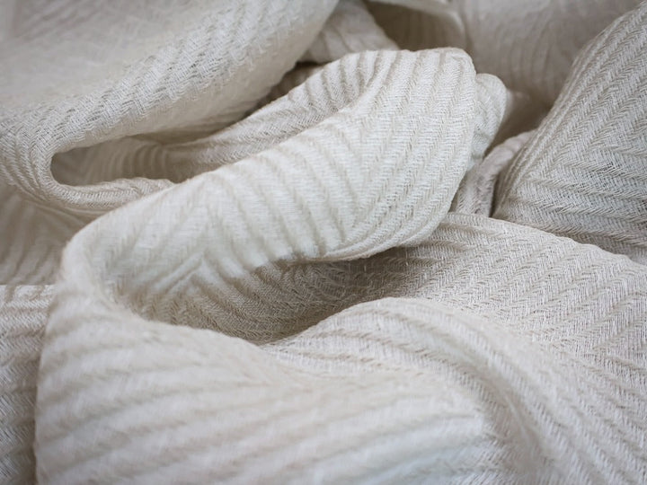 Rhythm Snow by Heritage Fabric - 100% Polyester - Turkey - V: 3  H: 3 - 118" - Fabric Carolina -