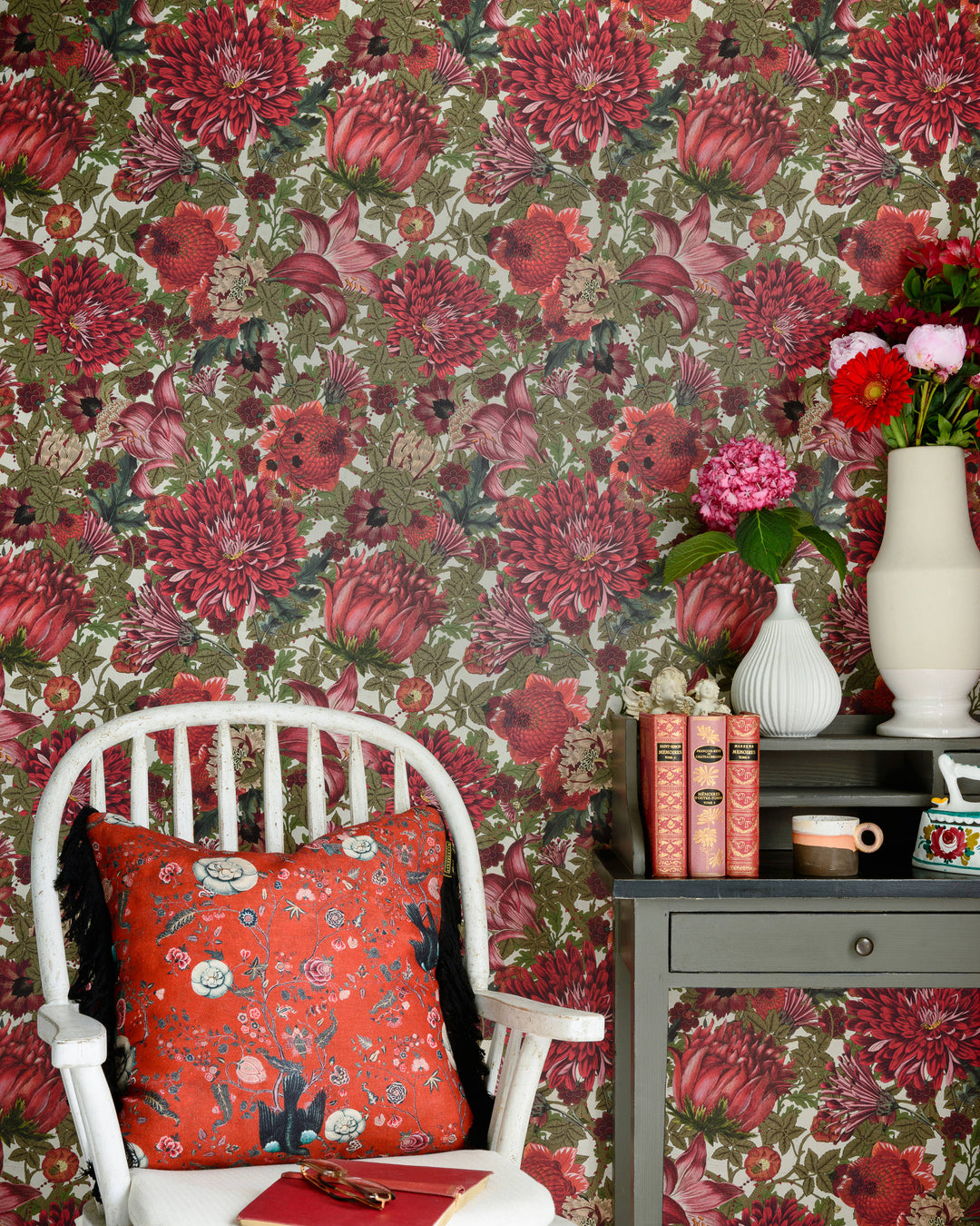 The Flowering Green wallpaper by Mind the Gap (WP20552), view 2