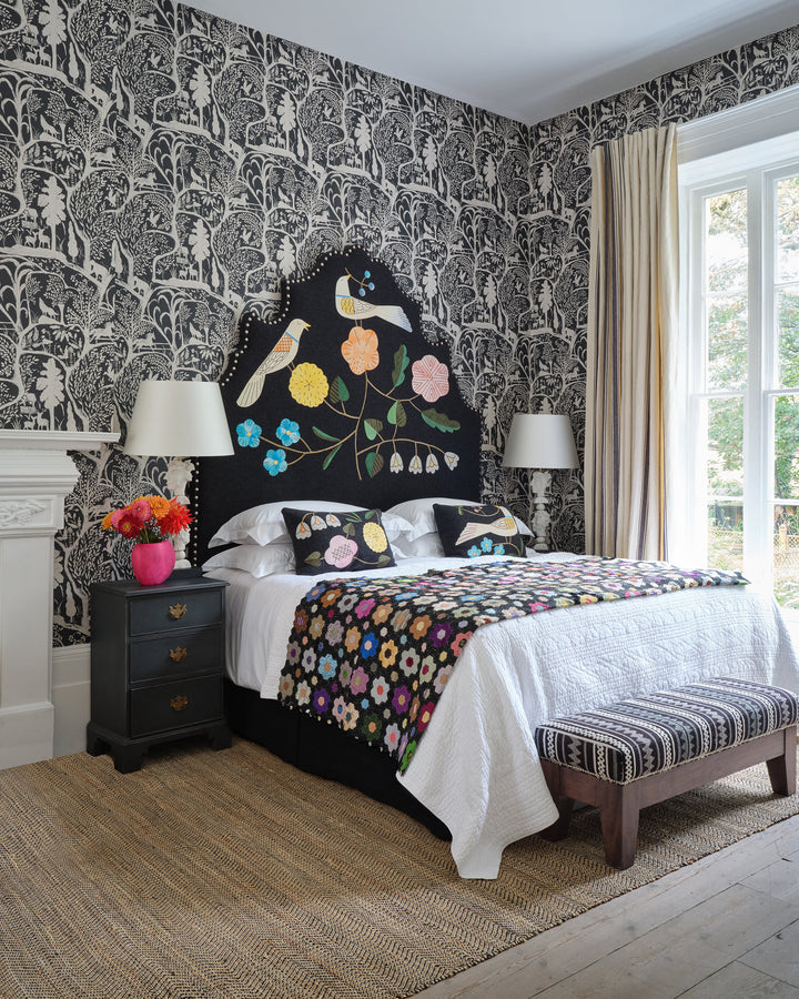 THE ENCHANTED WOODLAND Solstice Wallpaper (WP20815) by Mind The Gap | WP20815 | 1 roll x 52x900 cm / 20.47x354.33in | 0.52m / 20.5in | 9m / 354in | 4.68sqm / 50sq ft | 80cm / 31.4in | White, Grey | Non-woven Textured | Paste the wall | 1-roll in a box | Fabric Carolina | https://www.fabriccarolina.com/