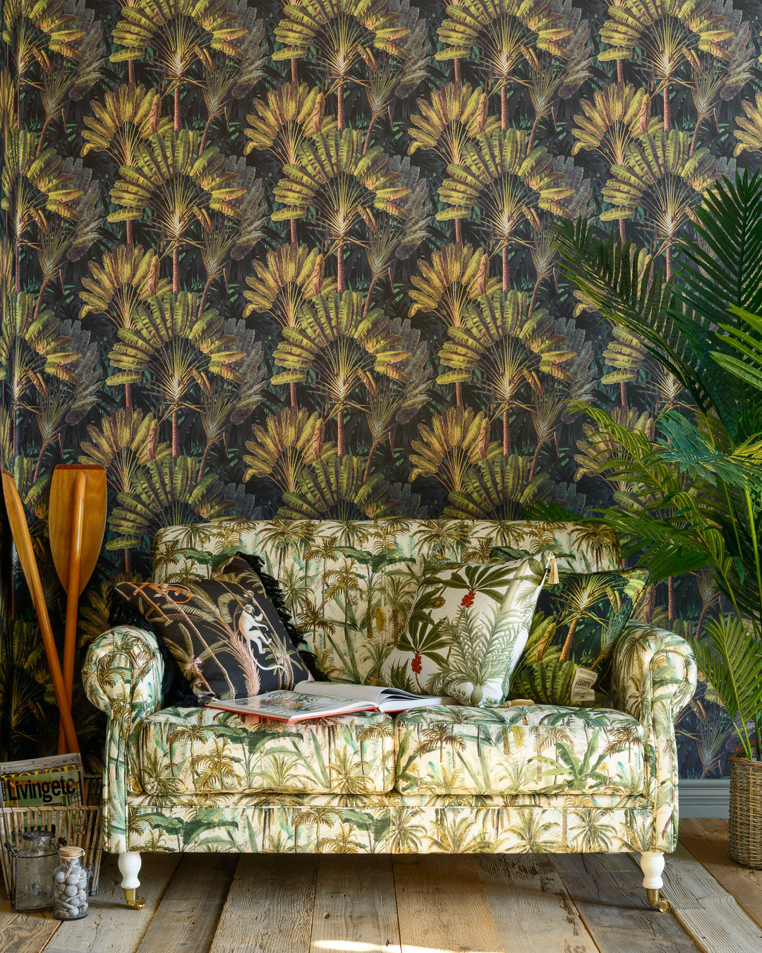 Traveller's Palm Sunset wallpaper by Mind the Gap (WP20526), view 2