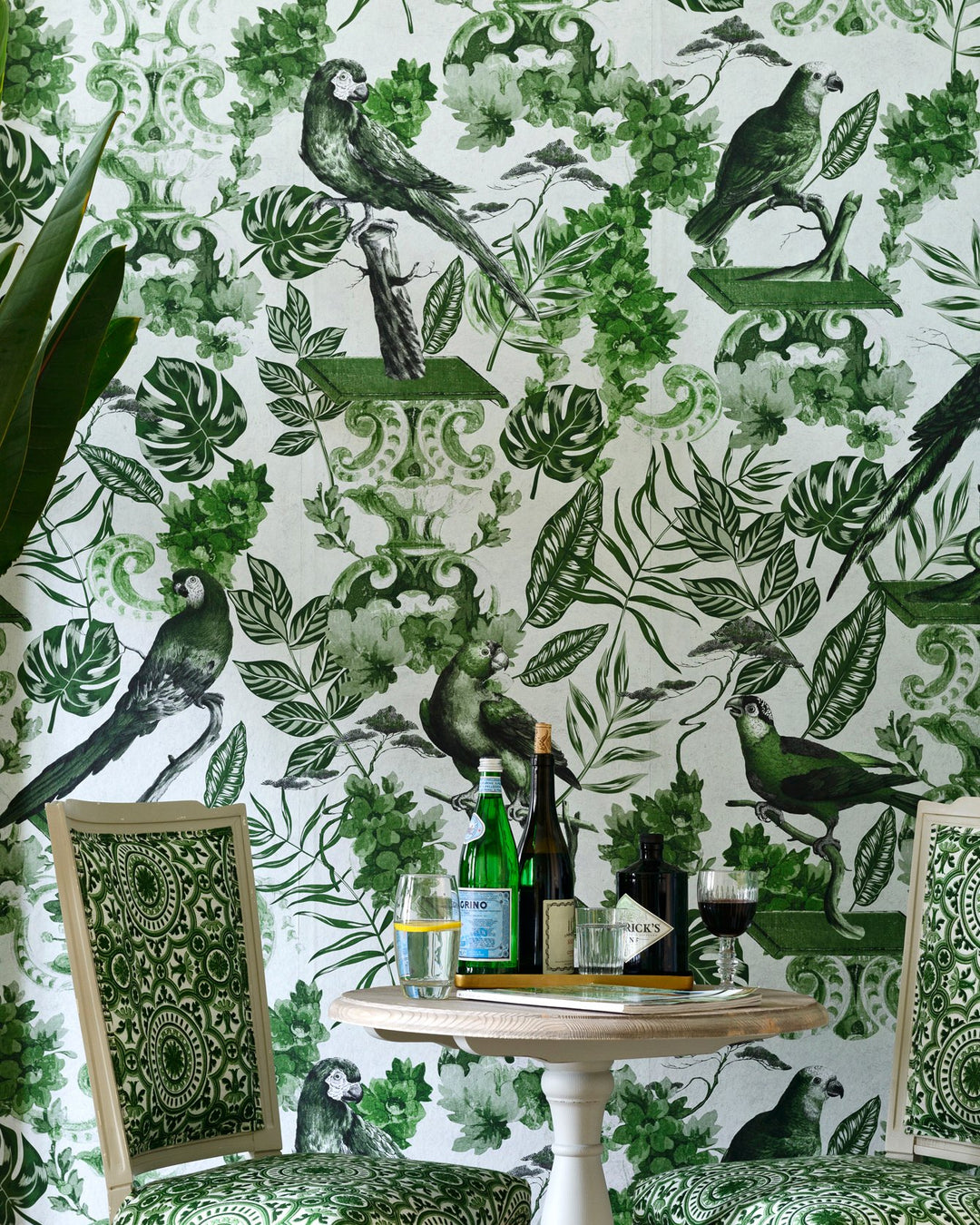 La Voliere wallpaper by Mind the Gap (WP20435), view 2
